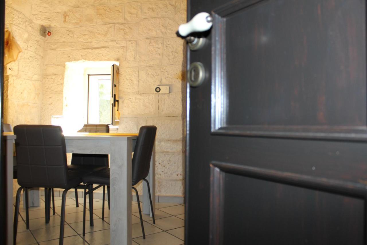 הוילה צ'יסטרנינו Trullo Sette Tindenule מראה חיצוני תמונה