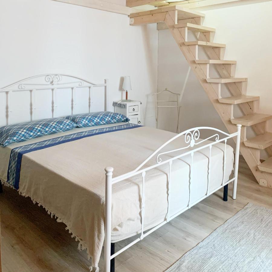 הוילה צ'יסטרנינו Trullo Sette Tindenule מראה חיצוני תמונה
